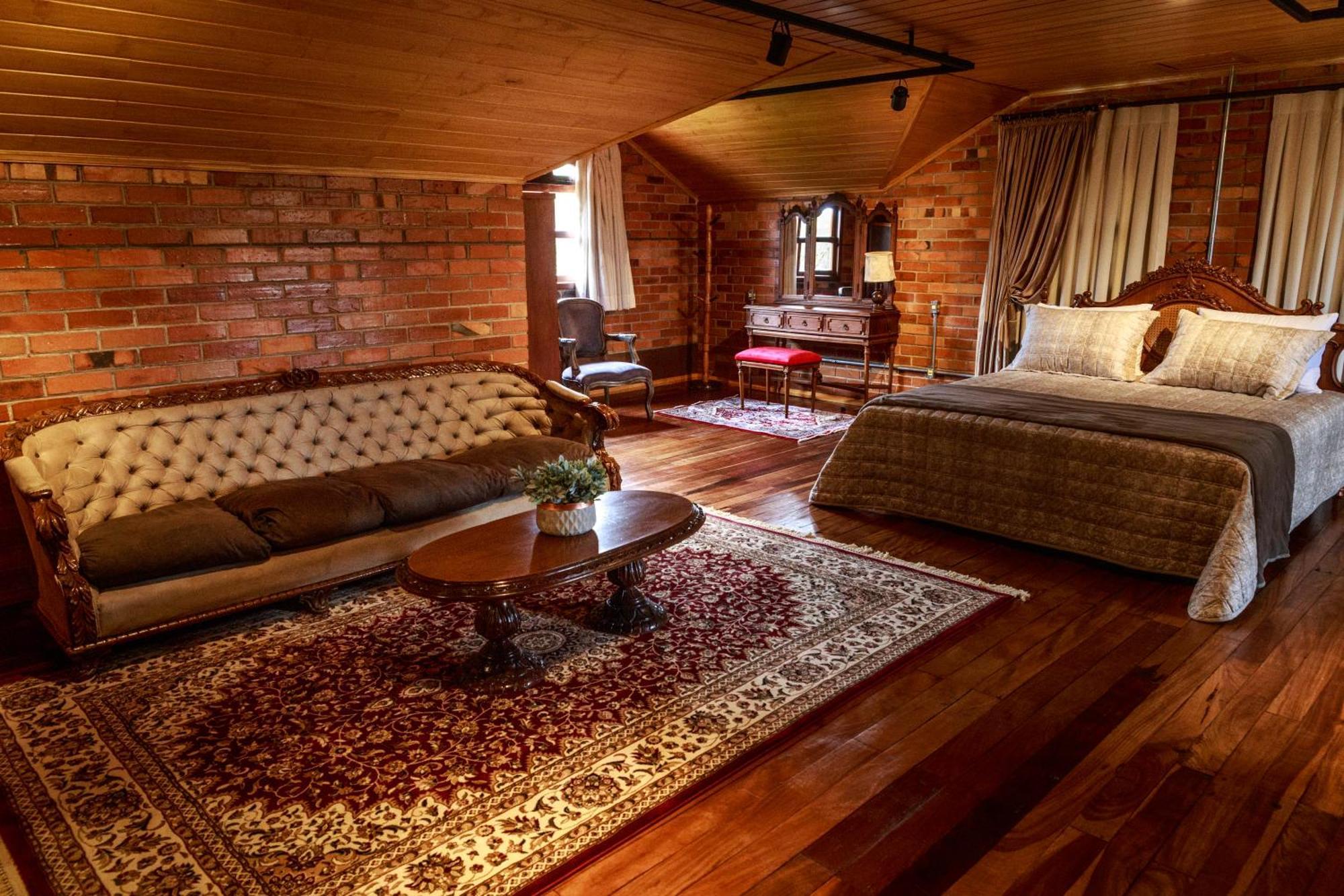 Hotel Rugero *